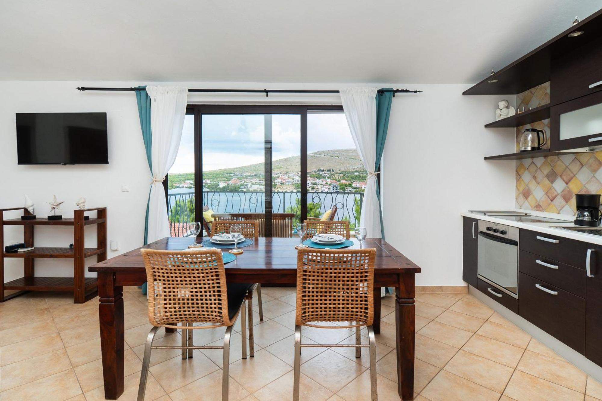 Apartment Gjardini - Sparadici *